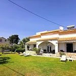 Sungate Daire Almiros Beach